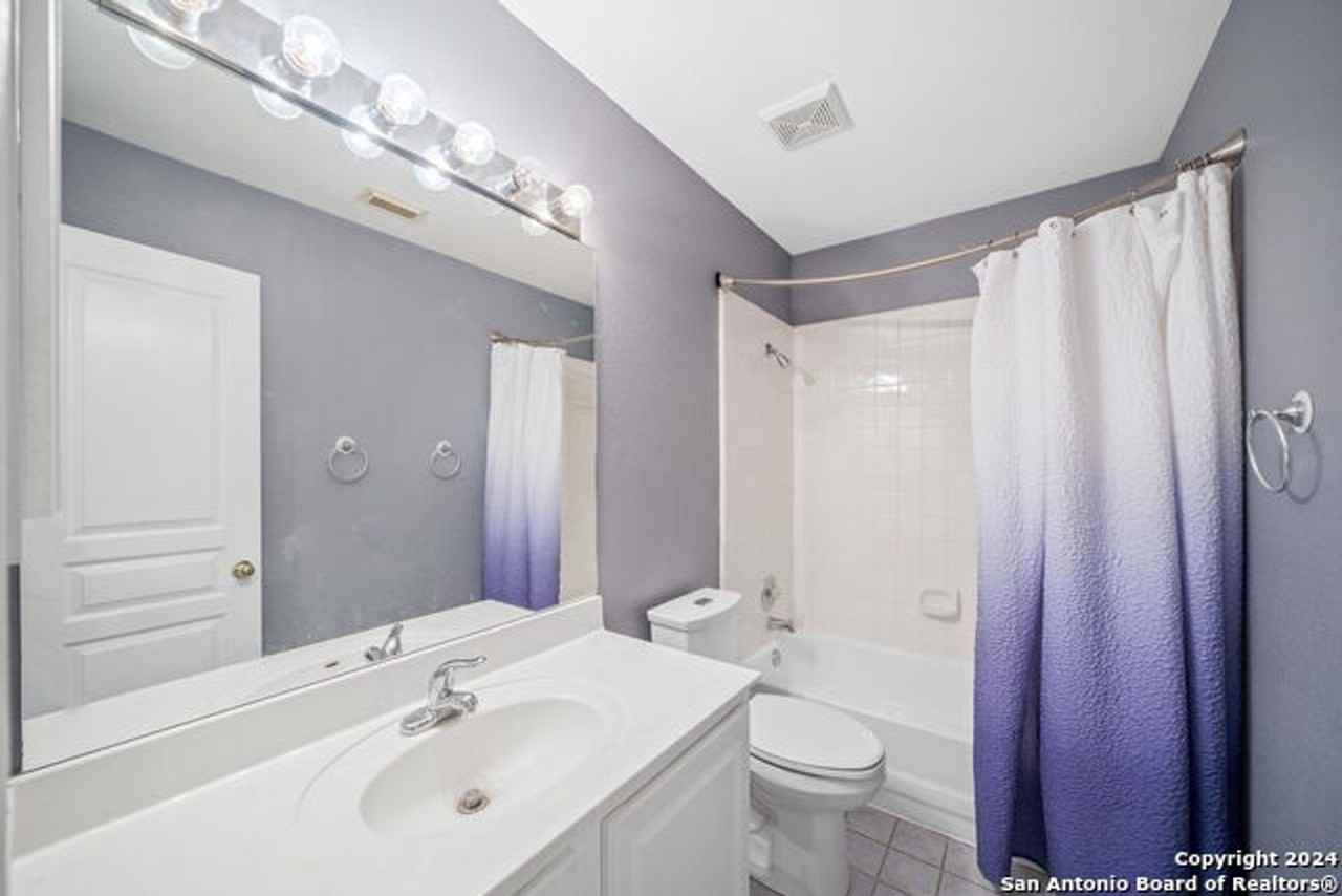 6411 Rambling Trail Dr - Photo 7 of 26