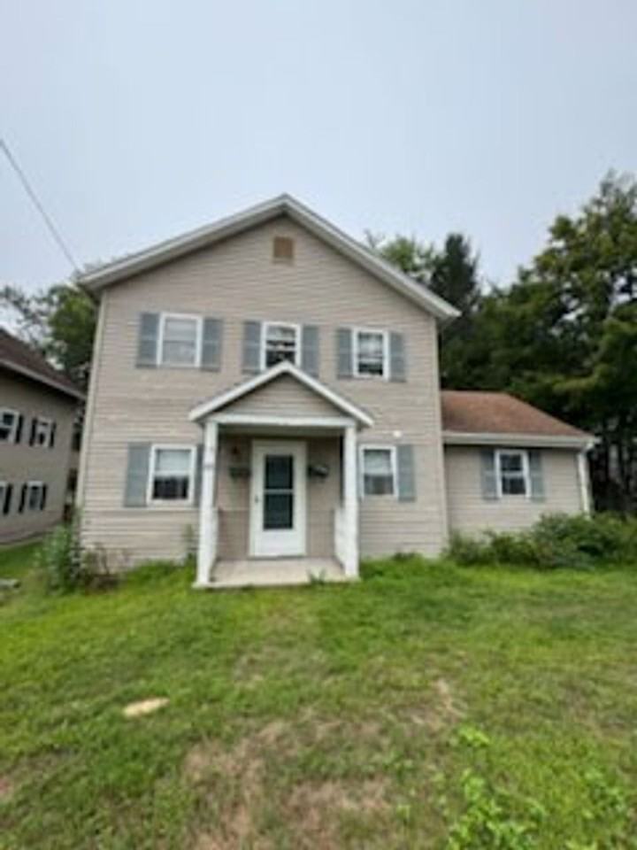 35 N Main St - Photo 3 of 14