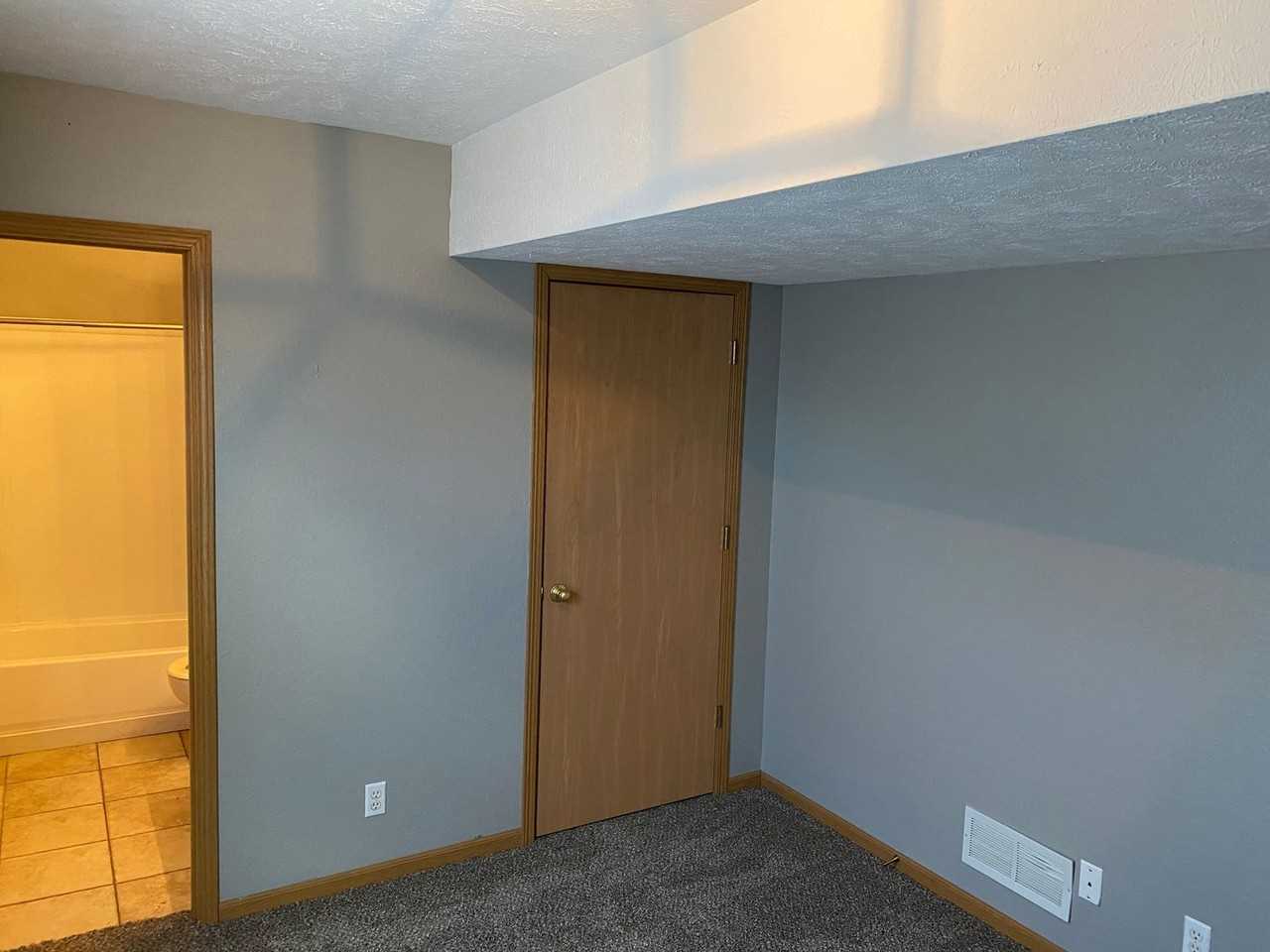 7518 N 285th Avenue Cir - Photo 3 of 10