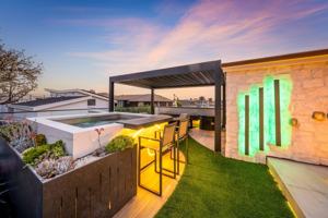 featured image of 2037 E Ocean Blvd