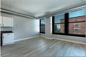 featured image of 1211 W 9th St