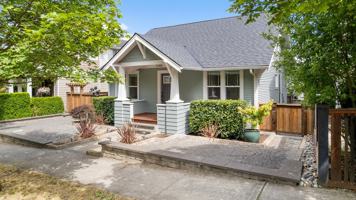 featured image of 26616 Ne Valley St