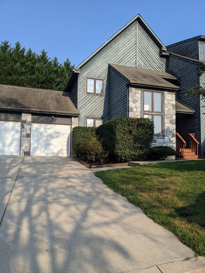 103 Foxfire Dr - Photo 2 of 37