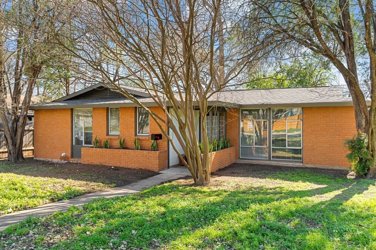 1501 Westmoor Dr - Photo 2 of 50