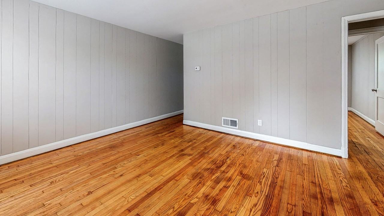 4441 Eldone Rd - Photo 3 of 17