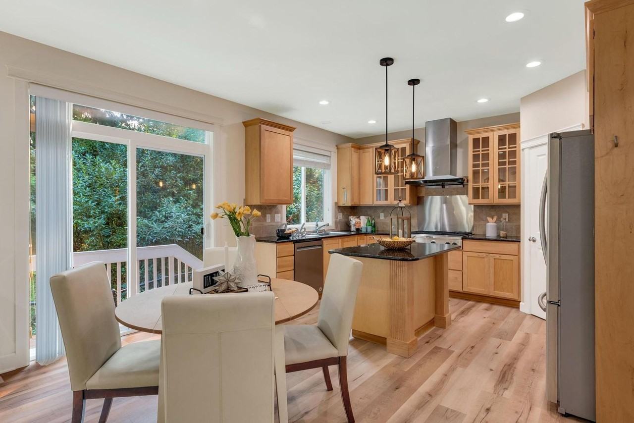 22707 72nd Pl W - Photo 2 of 28