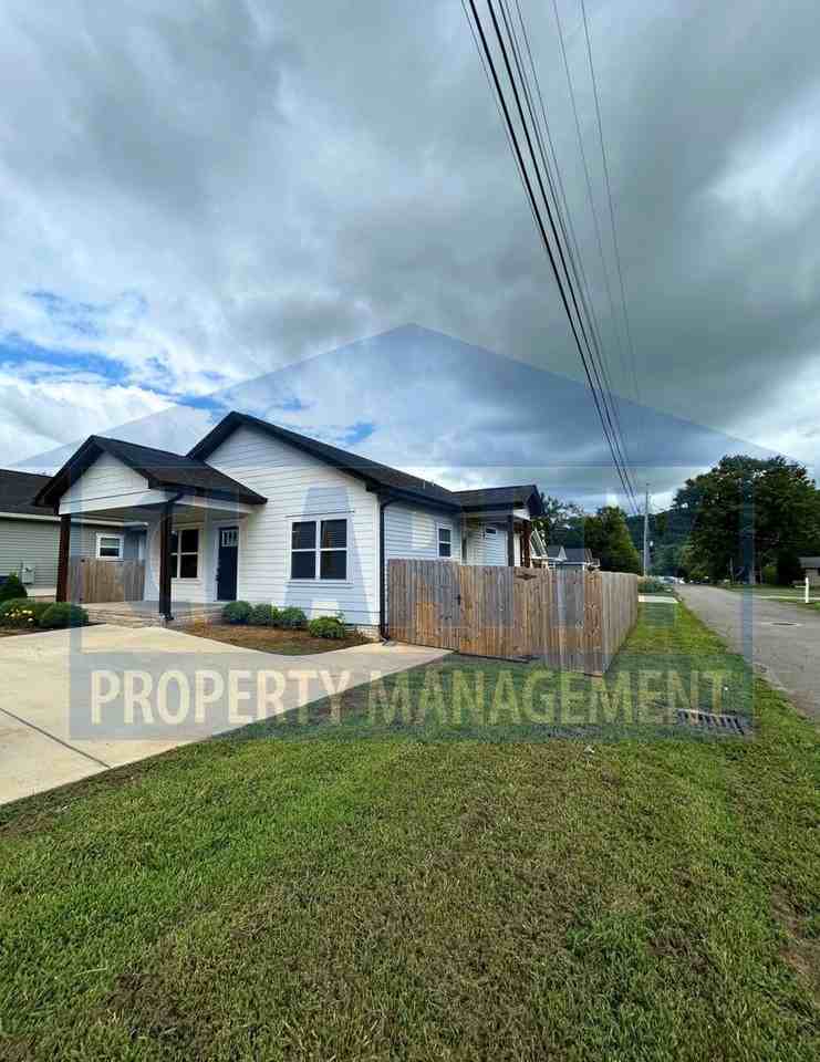 1513 Huff Ave Sw - Photo 2 of 26