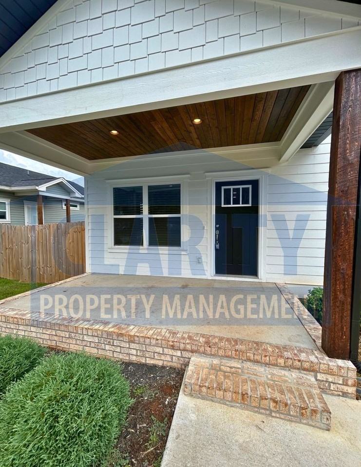 1513 Huff Ave Sw - Photo 3 of 26