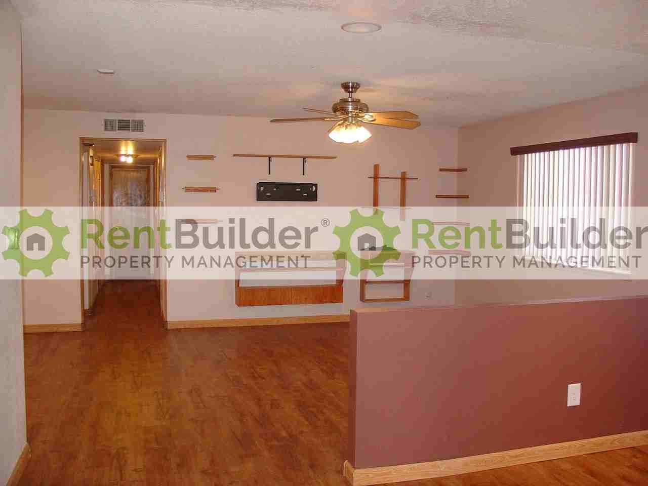 14104 Turner Pl Ne - Photo 2 of 31