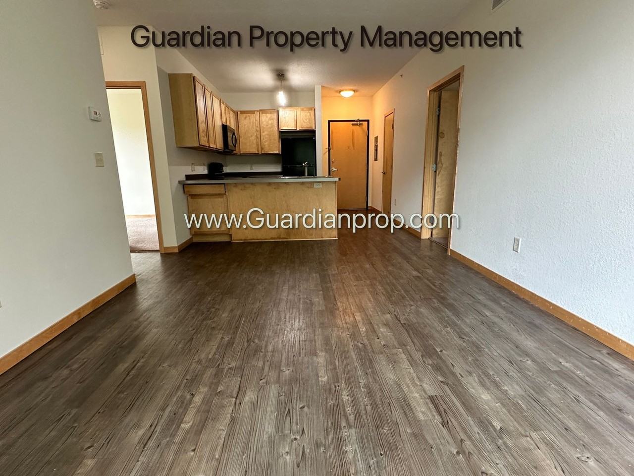 811 4th St Se #211 - Photo 4 of 14