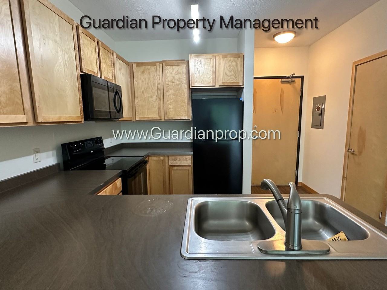 811 4th St Se #211 - Photo 5 of 14