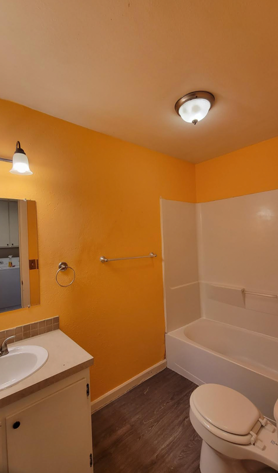 408 N Grant Ave - Photo 3 of 10