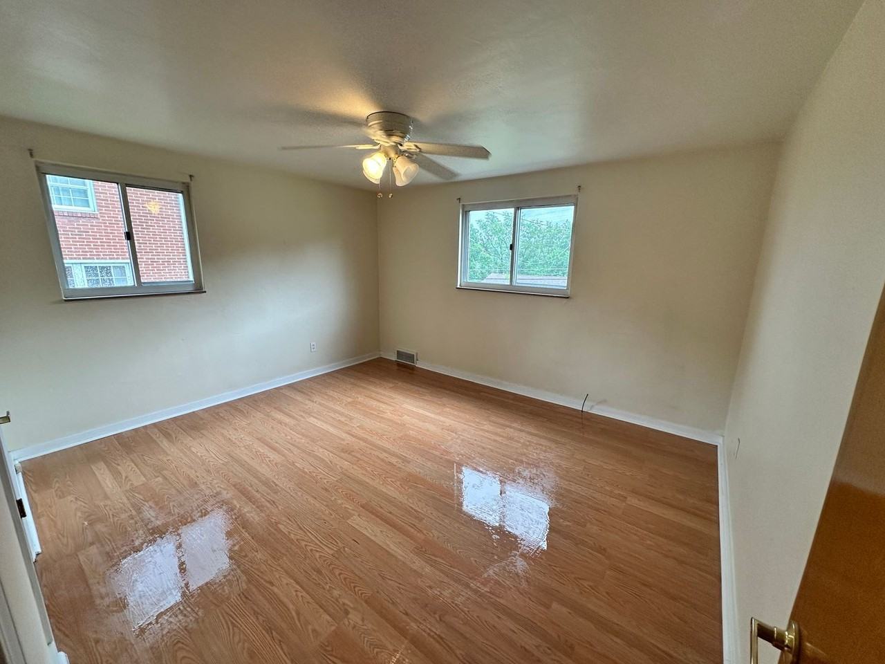 4533 Woodhill Dr - Photo 7 of 9