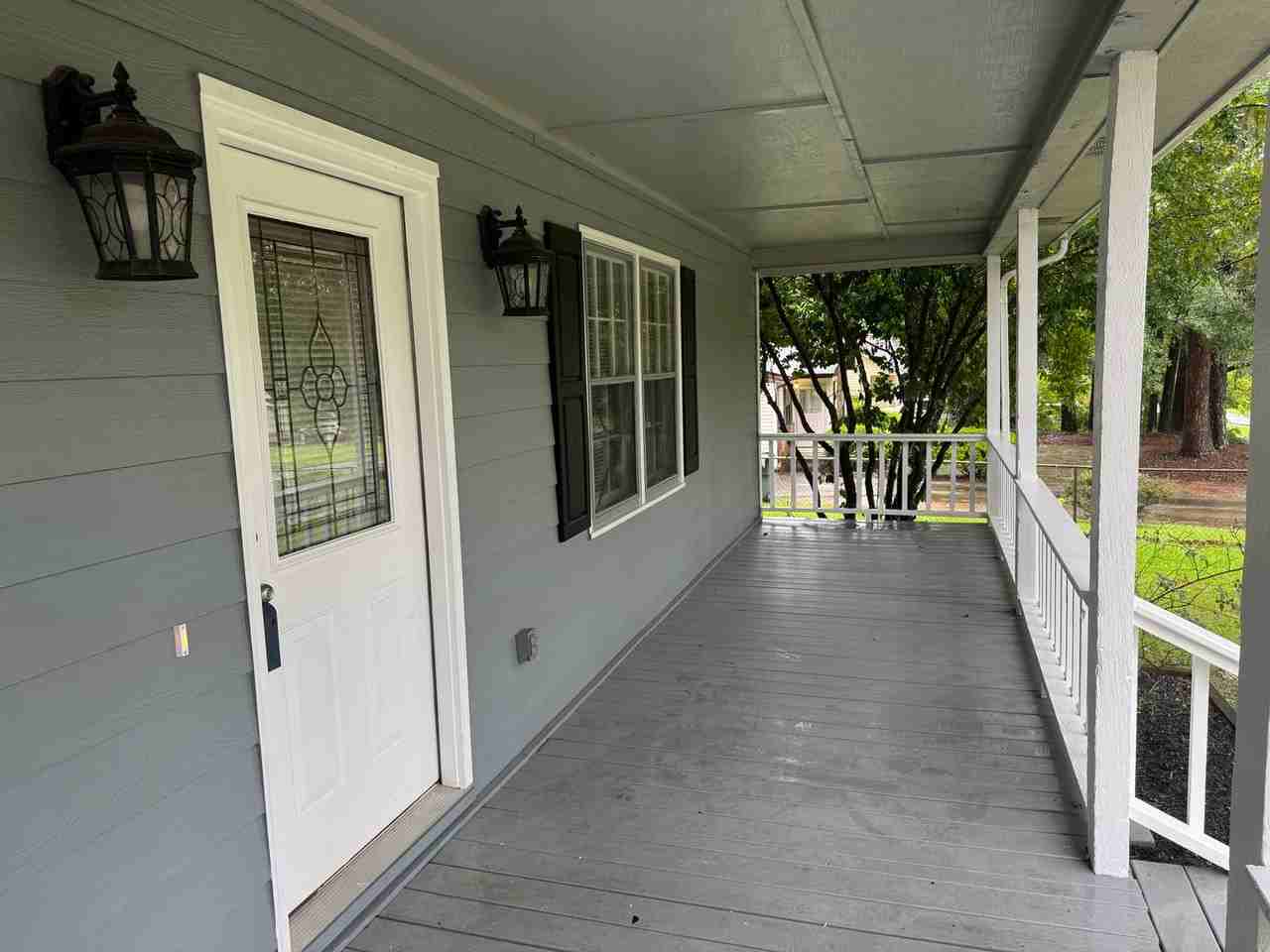 155 Davis Rd - Photo 3 of 29