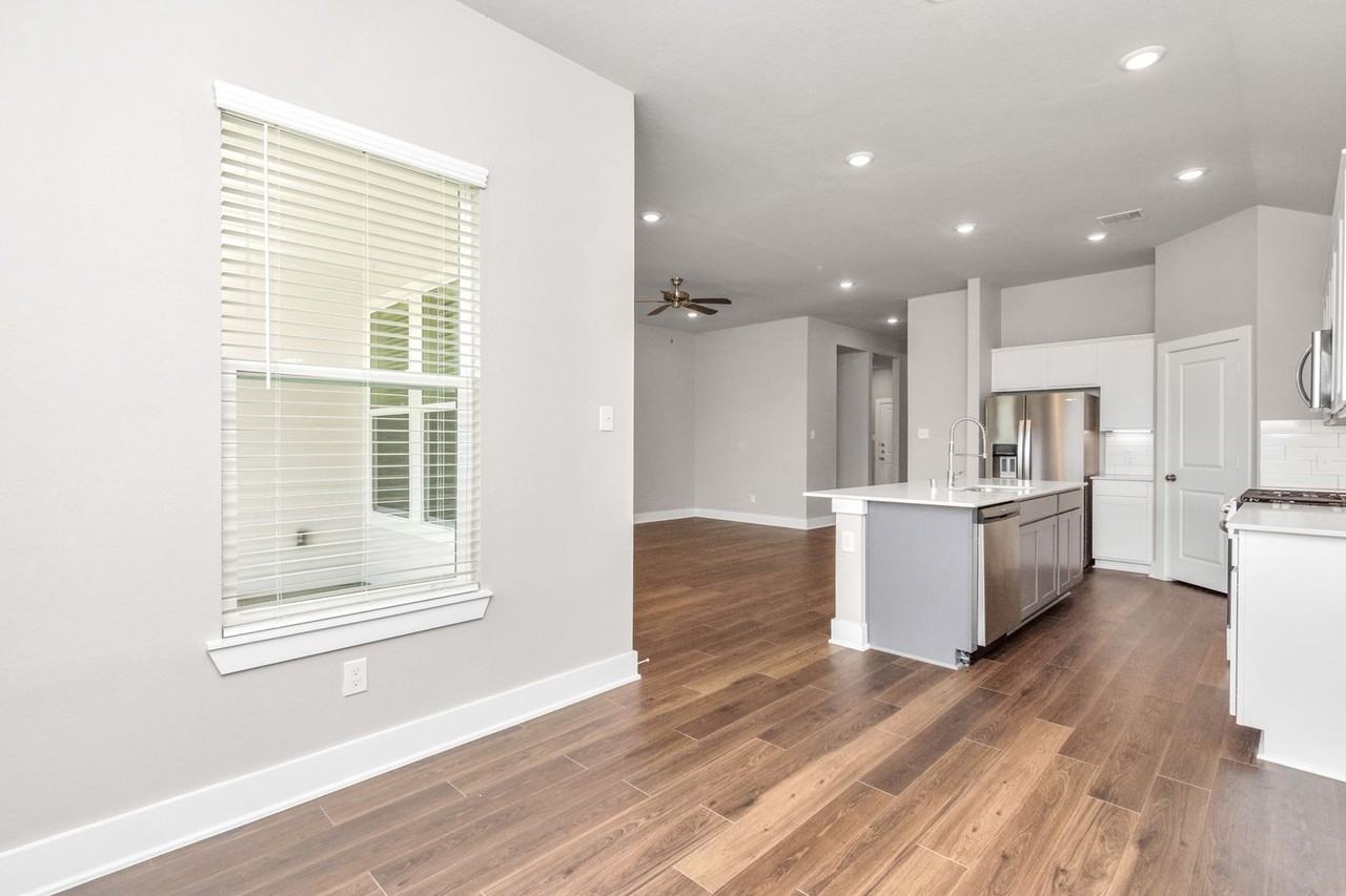 10609 Wildflower View Dr - Photo 5 of 42