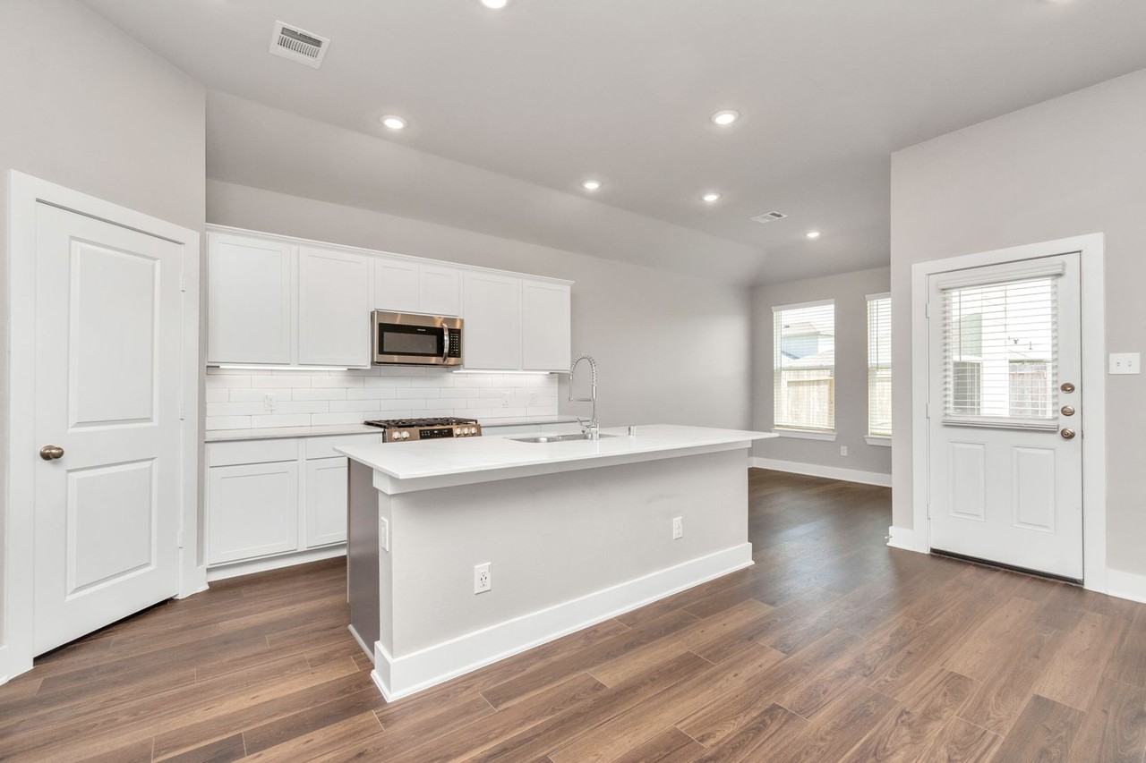 10609 Wildflower View Dr - Photo 7 of 42