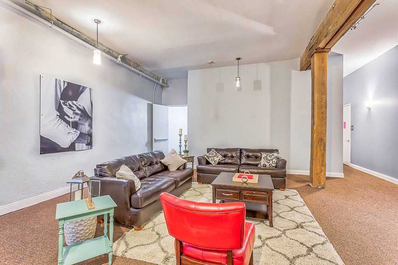 The Washburn - Photo 2 of 43