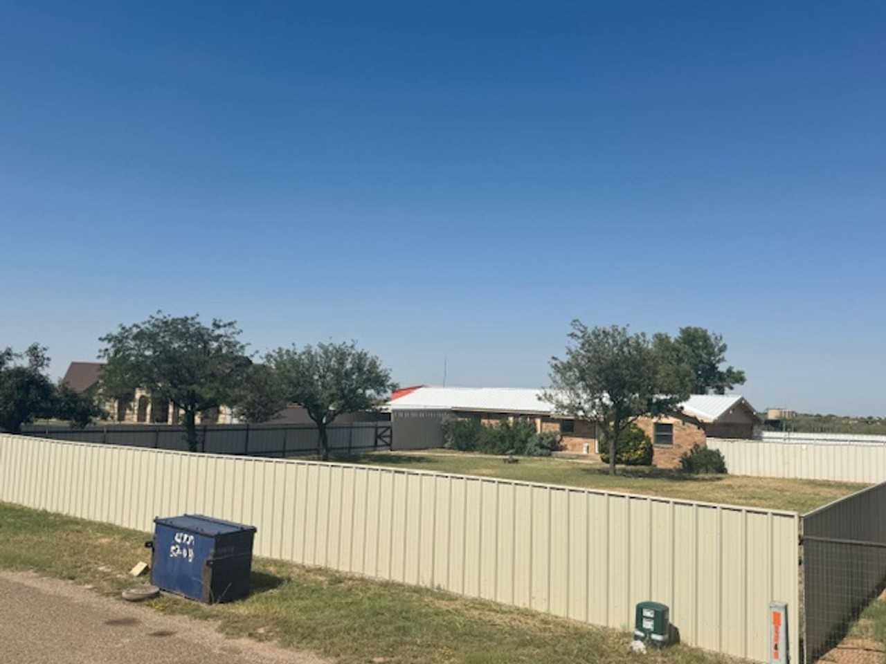 14636 N Western Ave - Photo 2 of 18