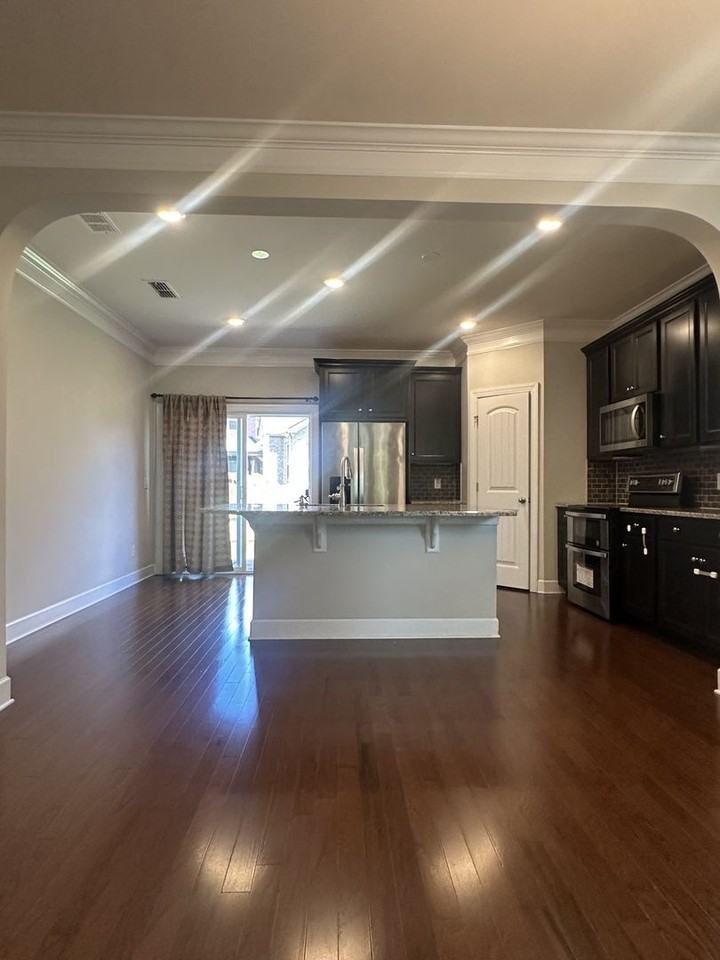 5448 Pisano Street - Photo 7 of 25