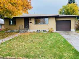 featured image of 765 E 15th St