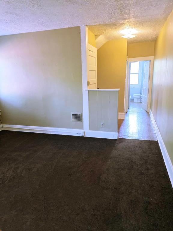 68 E Hudson St - Photo 4 of 19