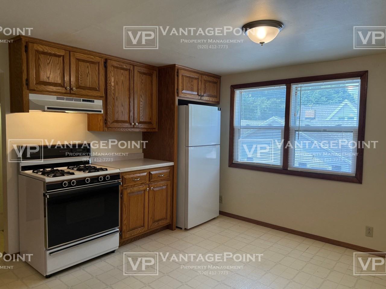 1365 Stuart St - Photo 2 of 16