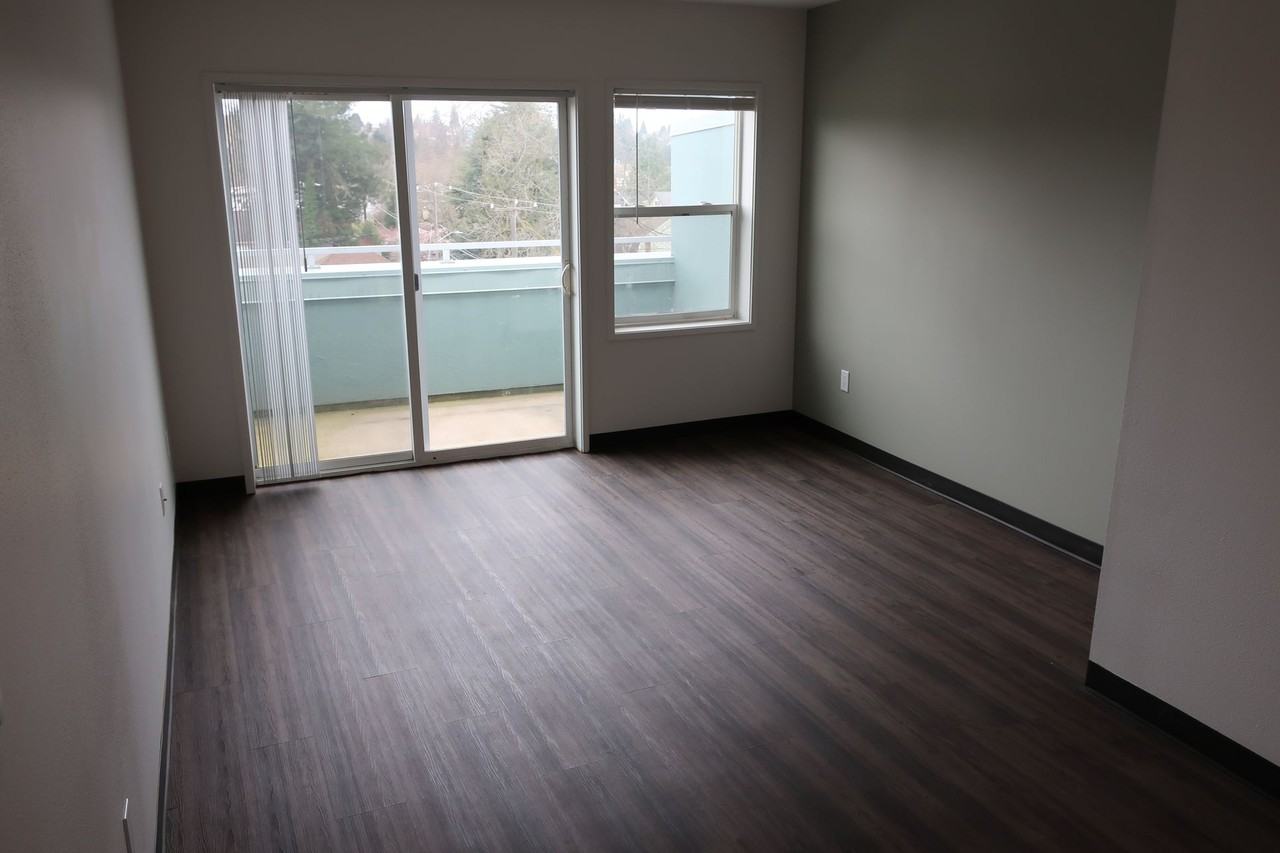 Cohanim Renaissance on The University Ave! - Photo 7 of 50