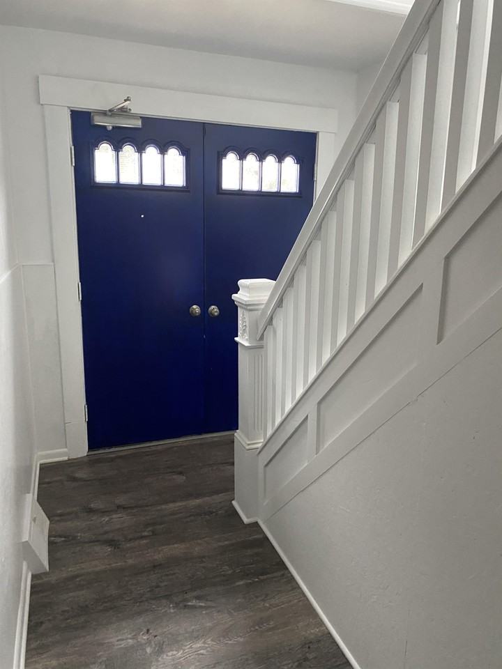 1036 Steuben St #1 - Photo 4 of 14