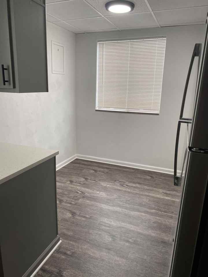 1036 Steuben St #1 - Photo 7 of 14