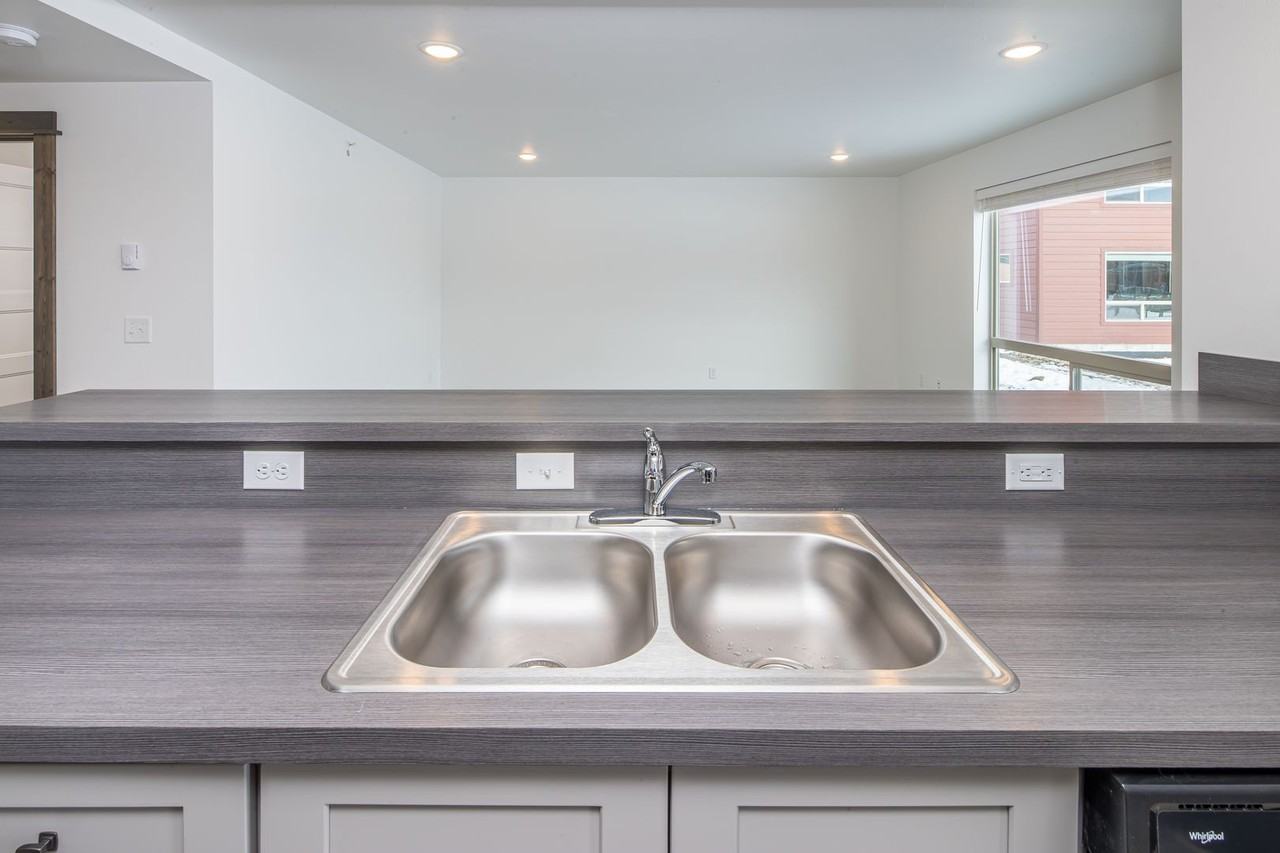 1905 Golden West Drive - Photo 4 of 32