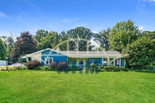 17505 Royalcrest Dr - Photo 1 of 1