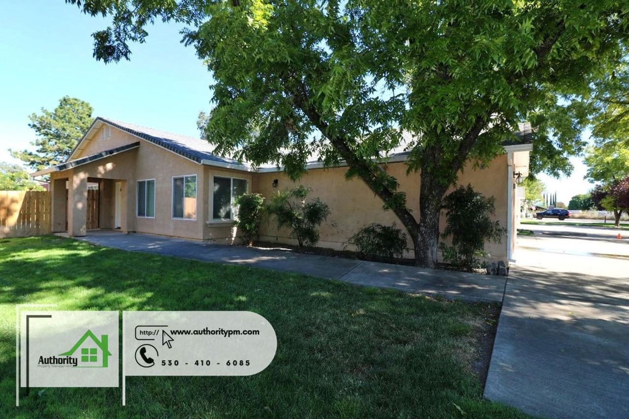 3755 Main St - Photo 2 of 15