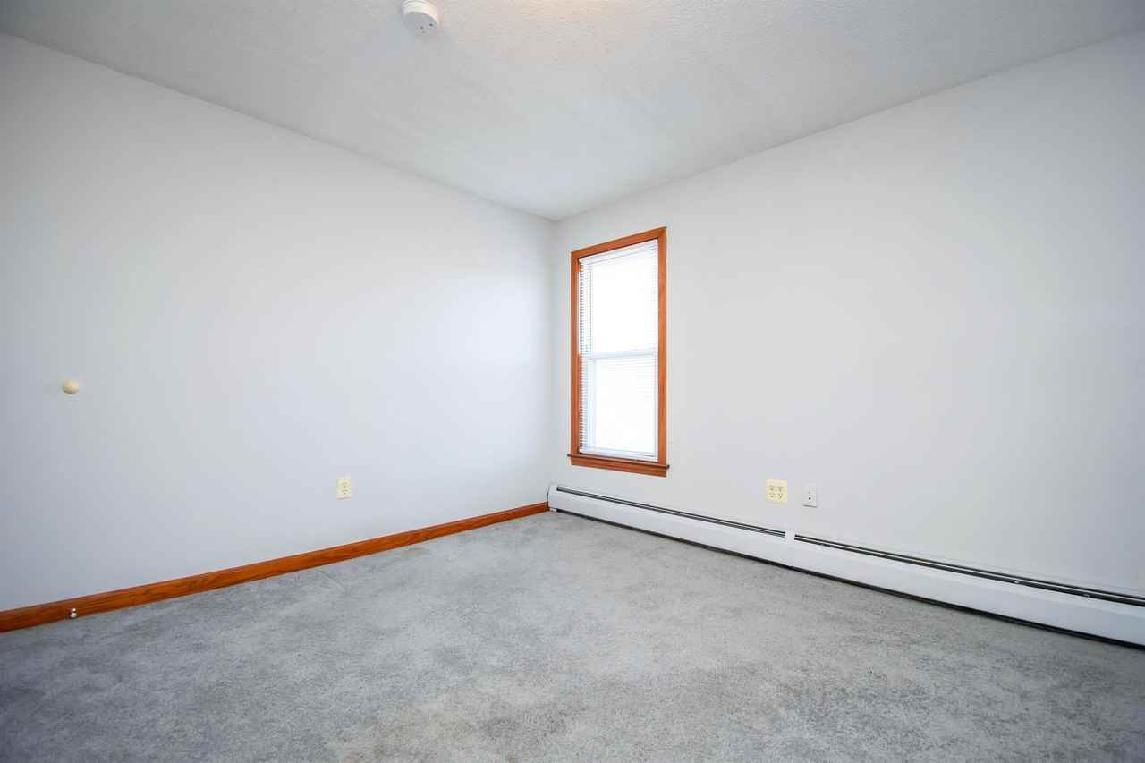 315 Woronoco Rd #B - Photo 4 of 36