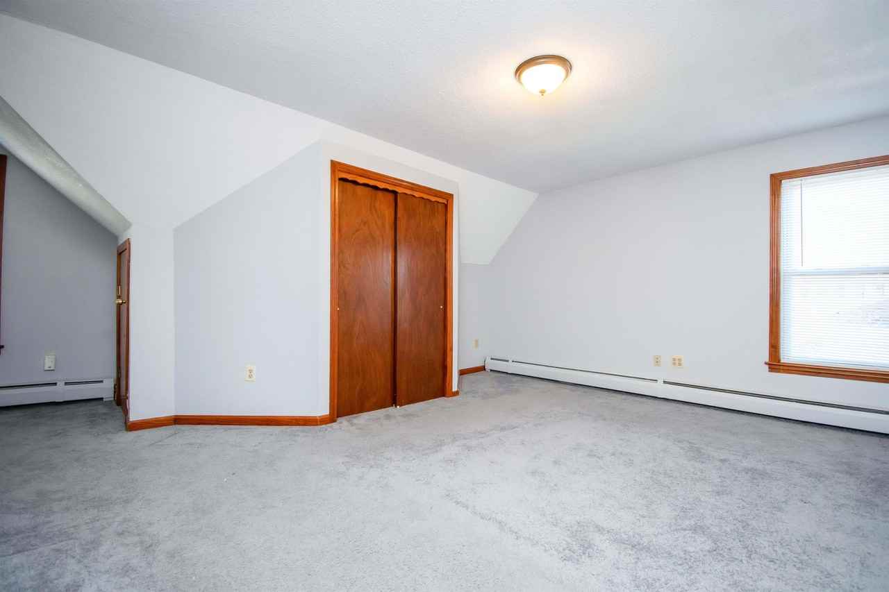 315 Woronoco Rd #B - Photo 5 of 36