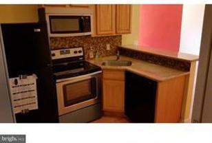 1826 W Diamond St #B - Photo 1 of 1