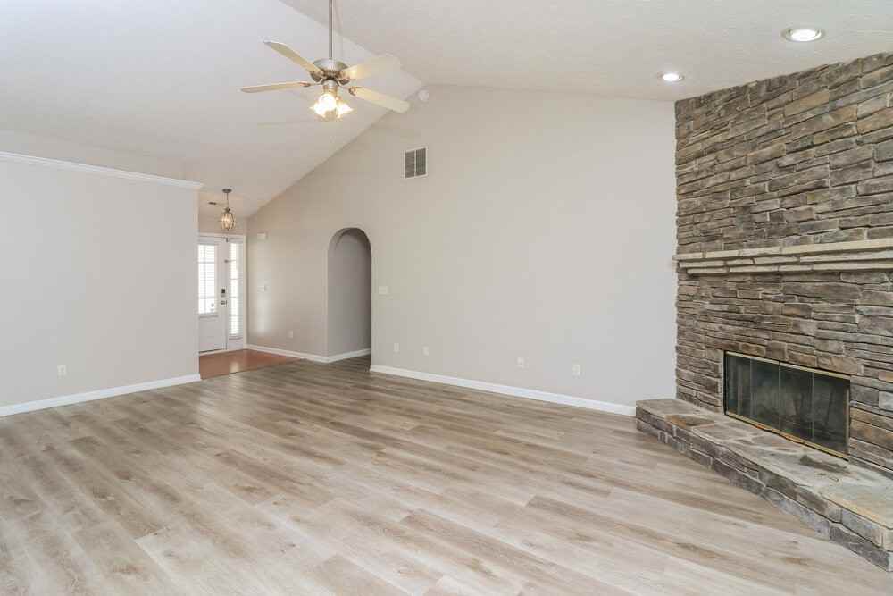 216 Overlook Dr - Photo 6 of 16