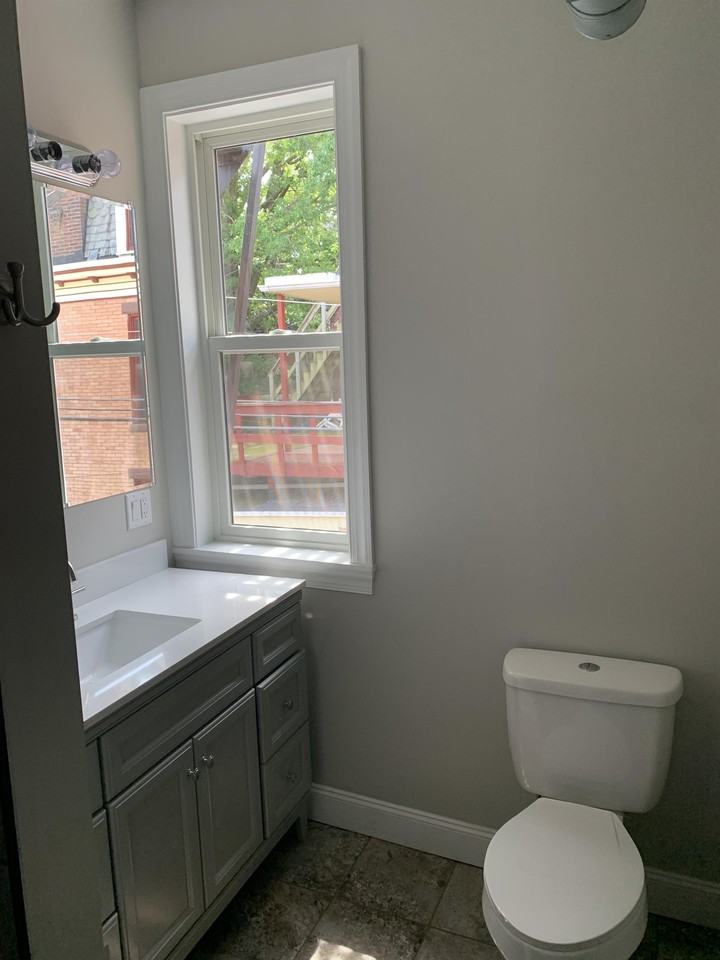 1821 N 2nd St #2 - Photo 3 of 12