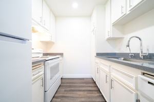 featured image of 1440 Oak Drive