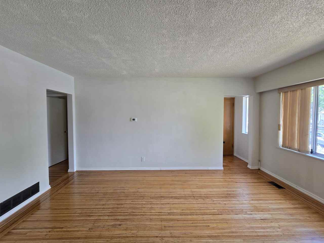 3040 Graveley Street - Photo 3 of 12