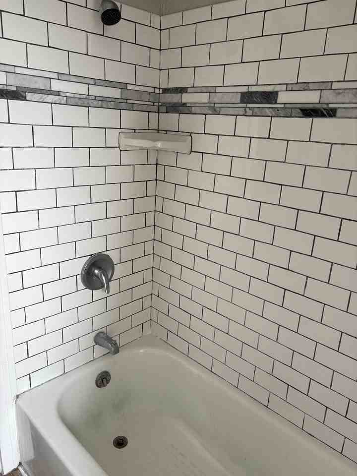 411 W Ferry St #3 - Photo 4 of 4