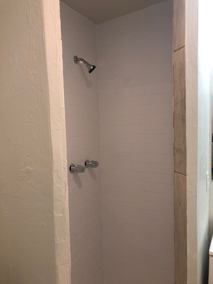 2813 S 12th Ave - Photo 2 of 16