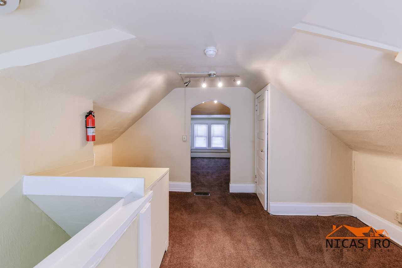 363 E 12th Ave - Photo 5 of 50