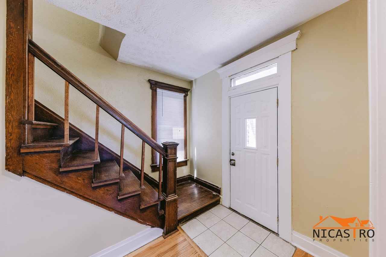 363 E 12th Ave - Photo 5 of 50