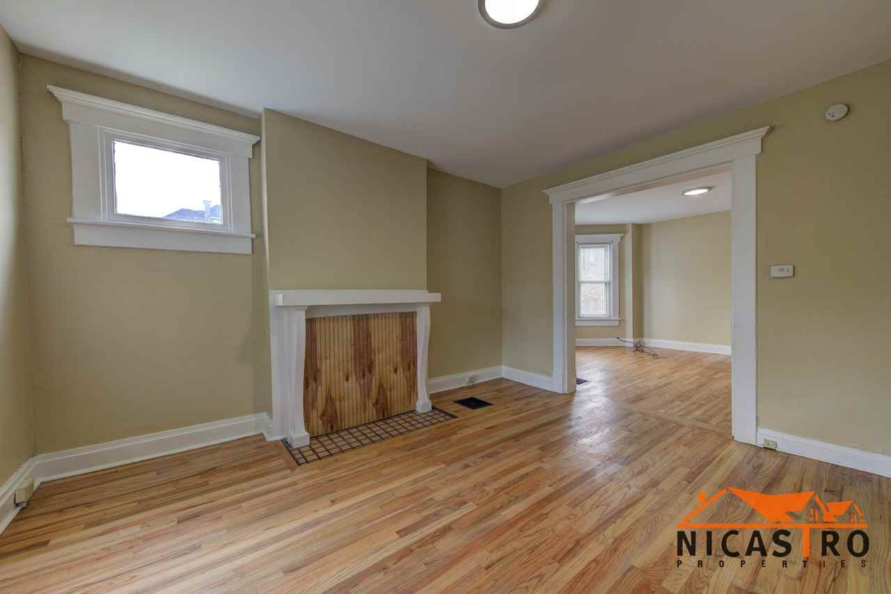 363 E 12th Ave - Photo 5 of 50