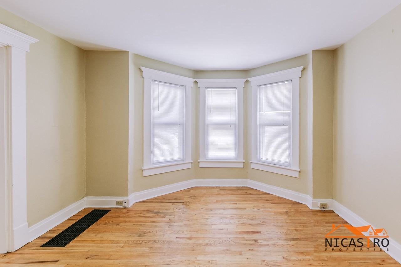 363 E 12th Ave - Photo 7 of 50