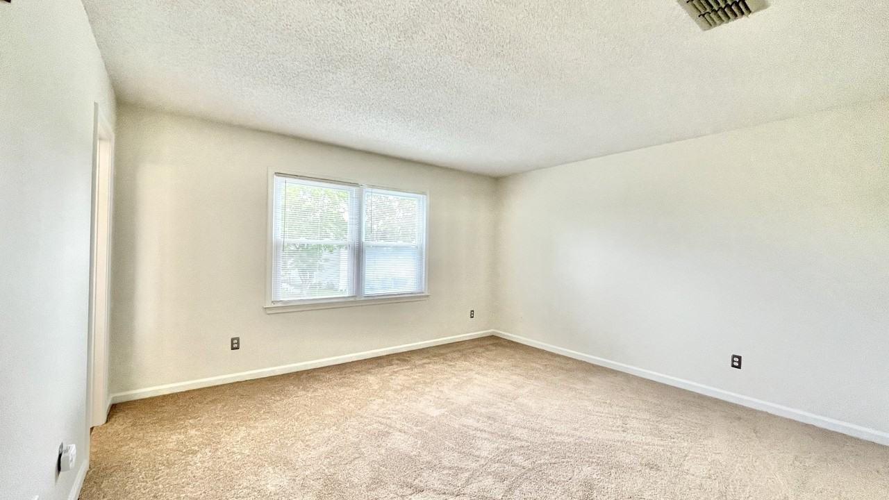 1311 Copper Stone Cir - Photo 5 of 50