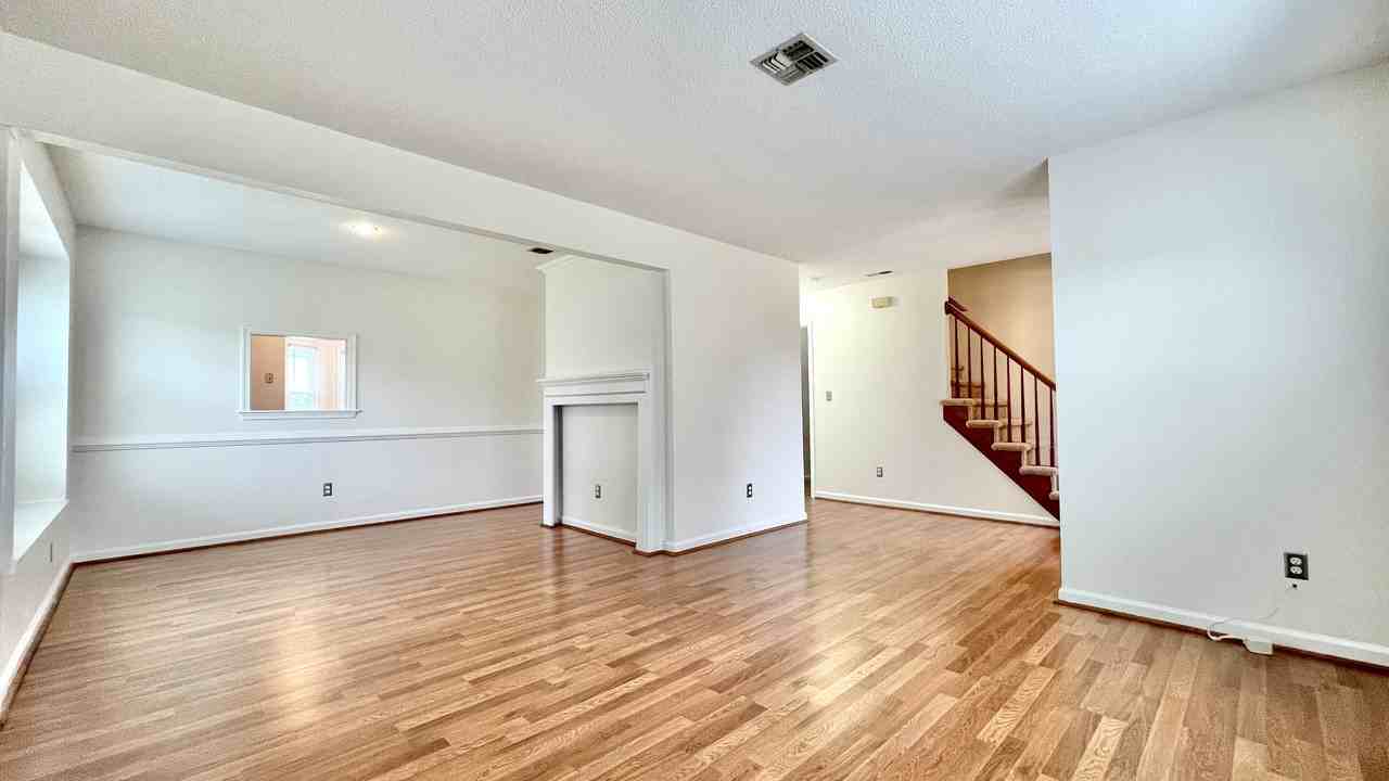 1311 Copper Stone Cir - Photo 2 of 50