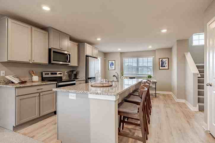 95th & Zachary Lane #1045 - Photo 6 of 11