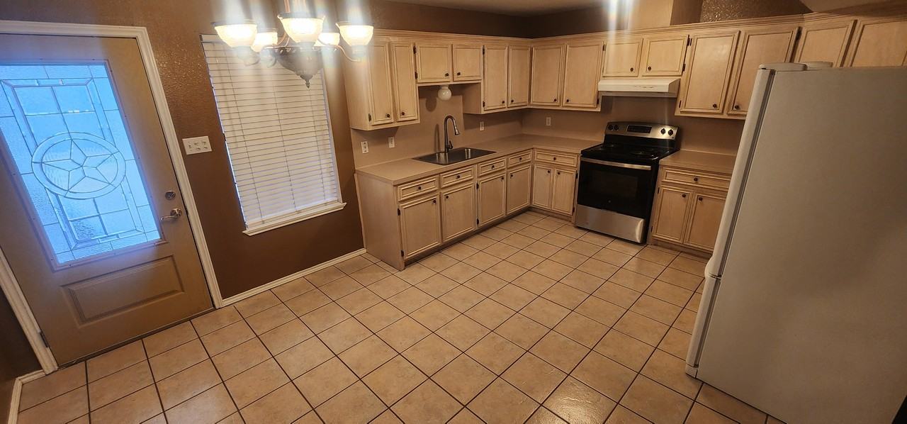 807 Sabinas St #NA - Photo 2 of 21