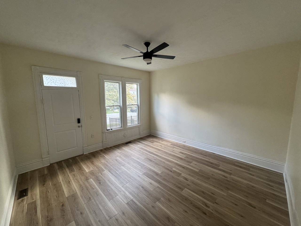 1221 Payne St #NA - Photo 2 of 13